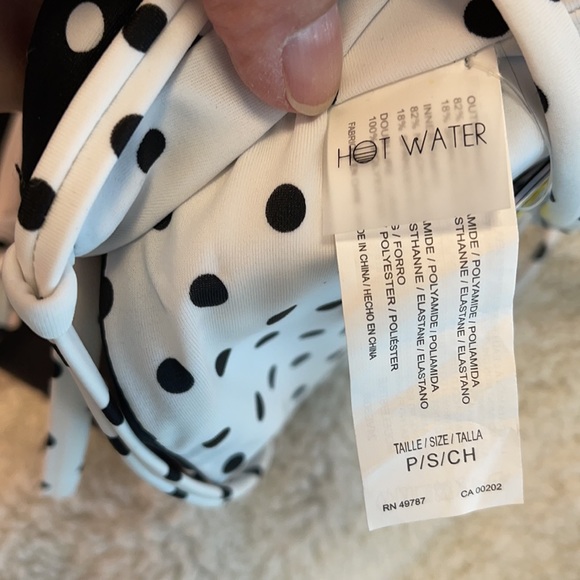 Hot Water Swimwear Swim Bandeau Top black/white dots Small Juniors - Picture 6 of 6